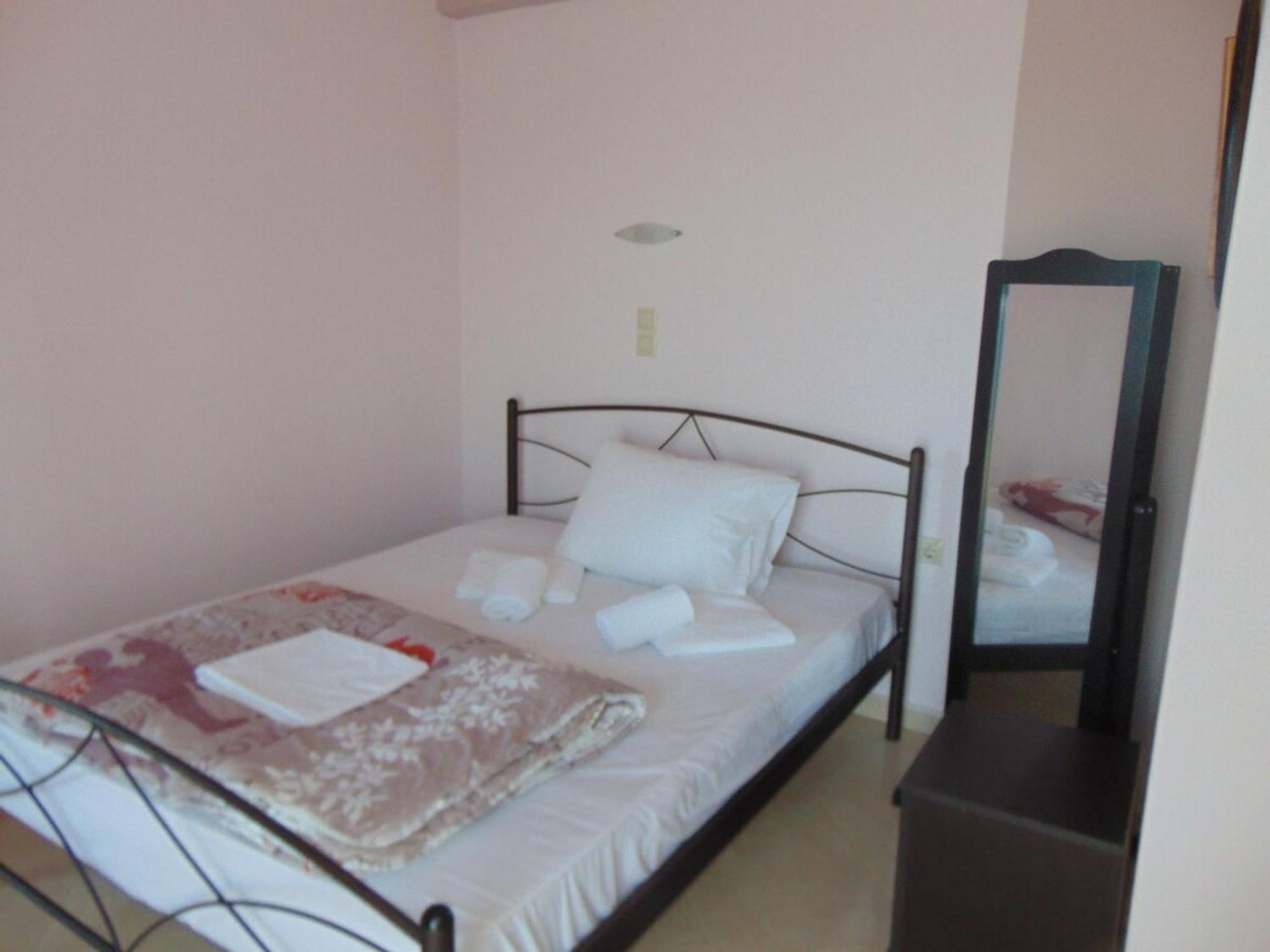 Comfy Beachfront Litinas Casa With Seaview La Canea Exterior foto